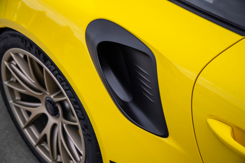 Illustration for article titled Put These Very Good 2019 Porsche 911 GT3 RS Photos In Your Life